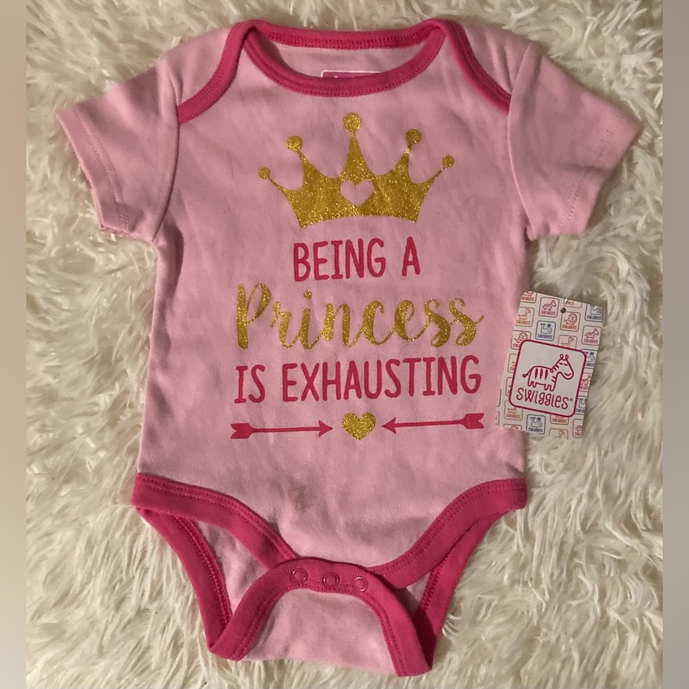 Squiggles 0/3 MOS Newborn One Piece New